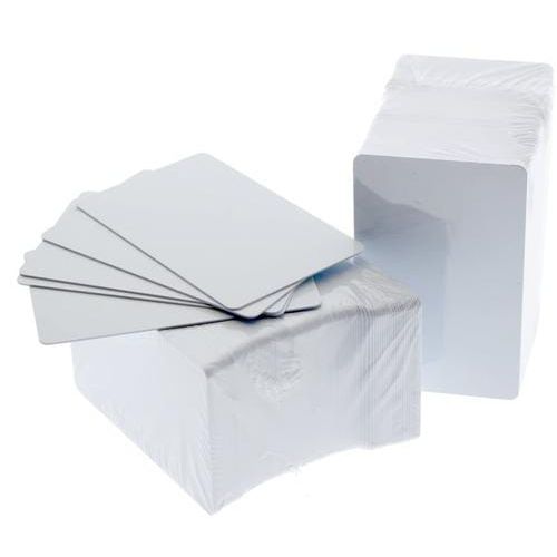 Tarjeta PVC Blanca Para Carnet  C-30 Paq. X 100u.